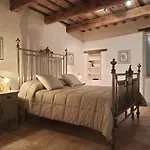 Casale Iris Villa
