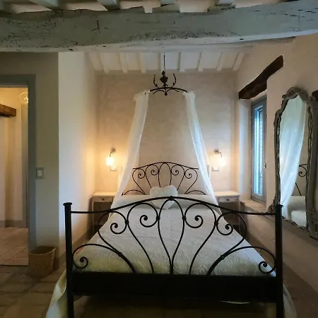 Casale Iris *
