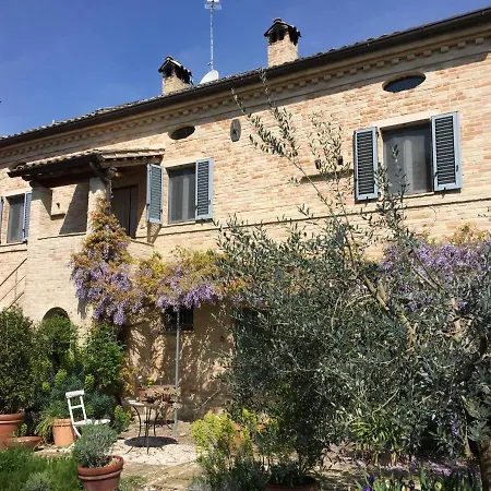 Casale Iris * Belmonte Piceno