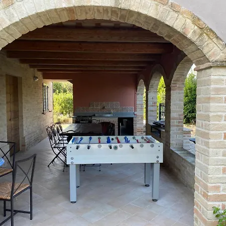 Casale Iris Belmonte Piceno