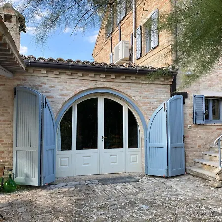 Casale Iris