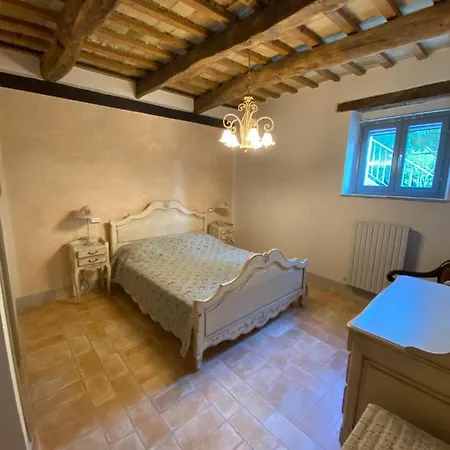 Casale Iris * Belmonte Piceno