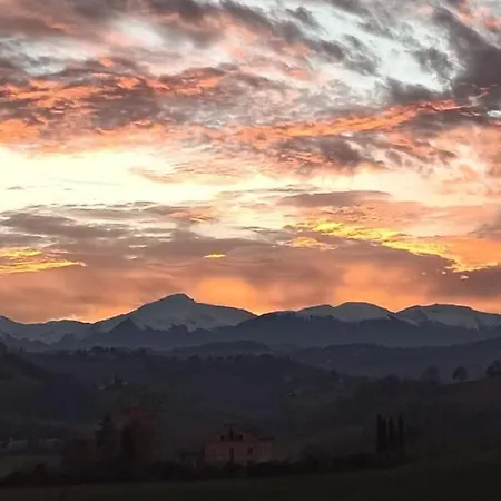 Casale Iris * Belmonte Piceno