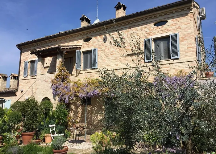 Casale Iris * Belmonte Piceno