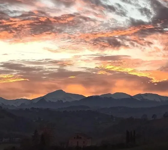 Casale Iris * Belmonte Piceno